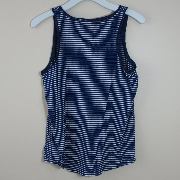 V-Neck Tank Top - Picture 3 of 3